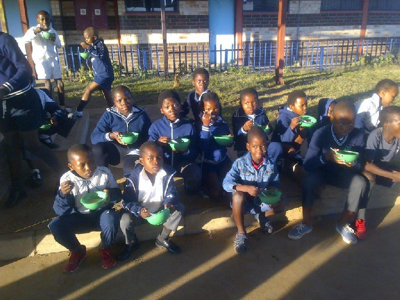Al-Imdaad Foundation launches its Make Breakfast Possible feeding programme for needy students at Acaciavale Primary in Ladysmith   